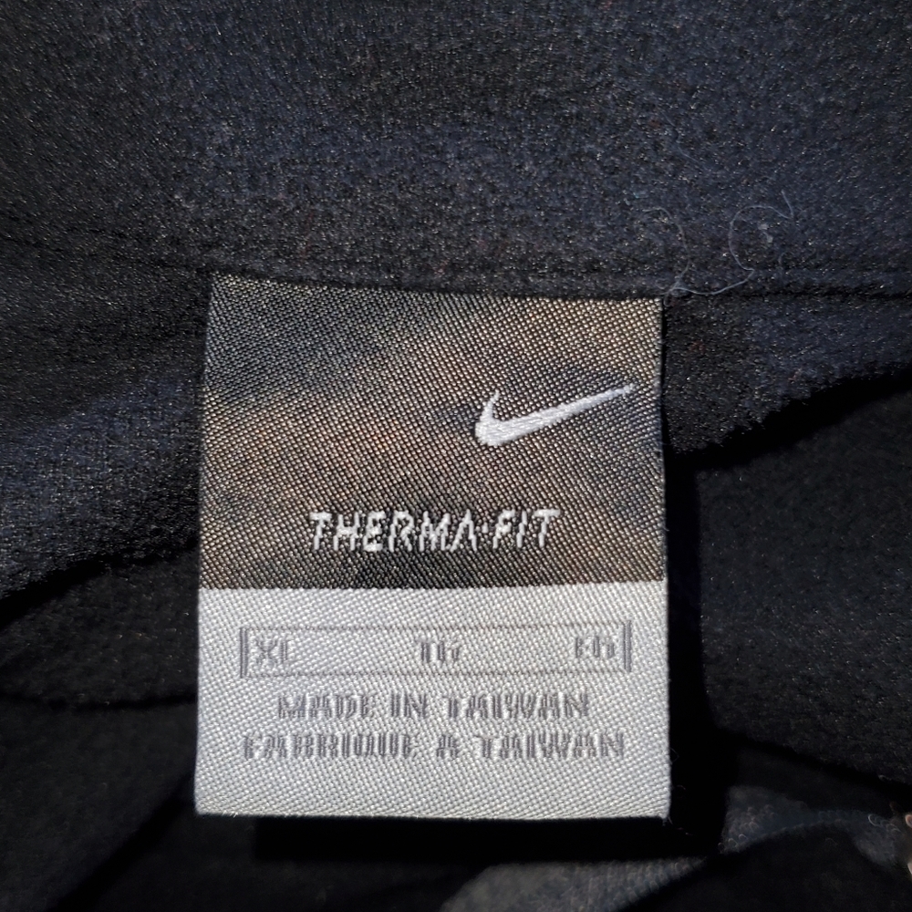 Nike Pullover - image 3